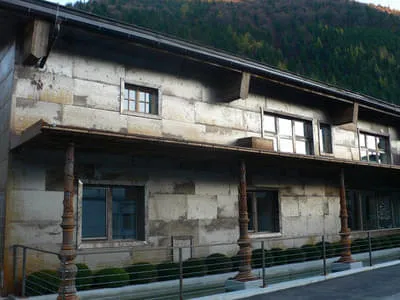 Fassade Bild 6